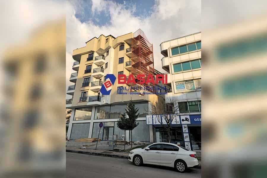 Yangın Merdiveni Çelik mi Betonarme mi? - Başarı Yangın