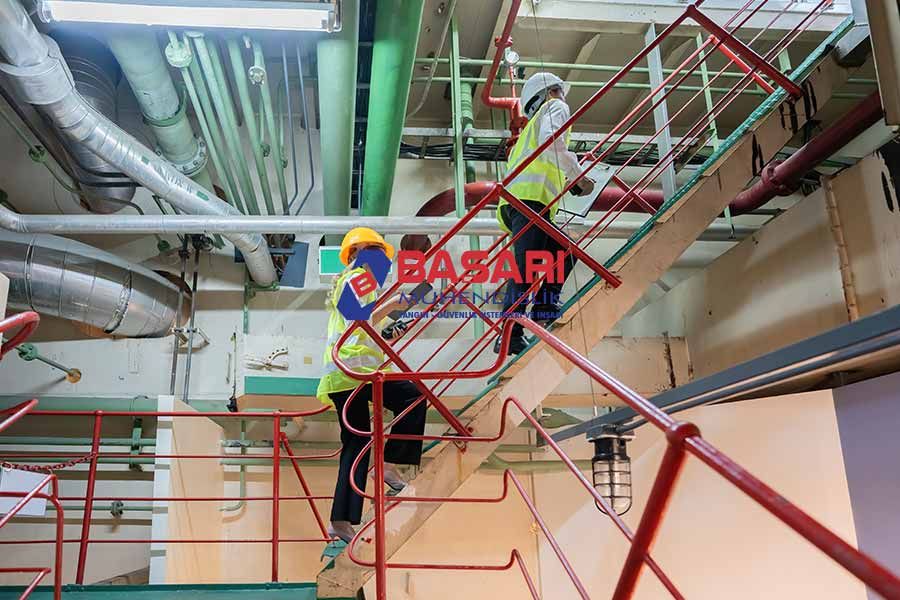 Yangın Merdiveni Mevzuata Göre Standartlar ve Kontrol Sıklığı - Başarı Yangın