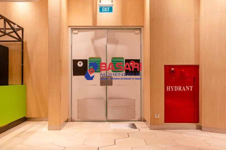 Yangın Kapısı Konumlandırmasında Yasal Düzenlemeler - Başarı Yangın